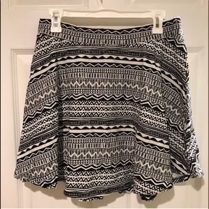 Charlotte Russe Boho / Aztec print flowy skirt